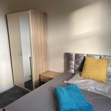 Pc Lodge Kingswood St Preston R1 외부 사진