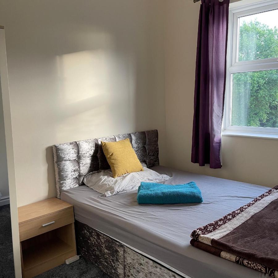 Pc Lodge Kingswood St Preston R1 외부 사진